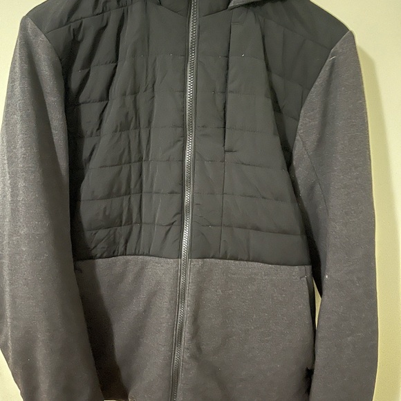 Lululemon Men´s Black and Gray Jacket Size M EUC